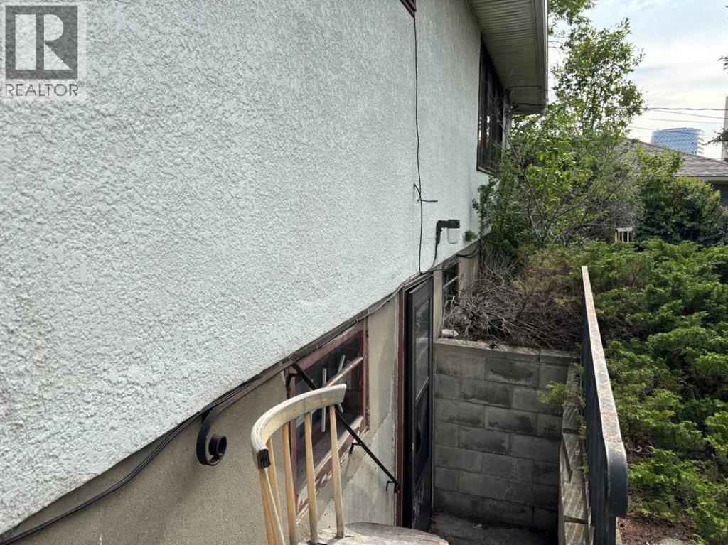 3207 Castle Road Nw, Calgary, Alberta  T2M 4K6 - Photo 27 - A2326685