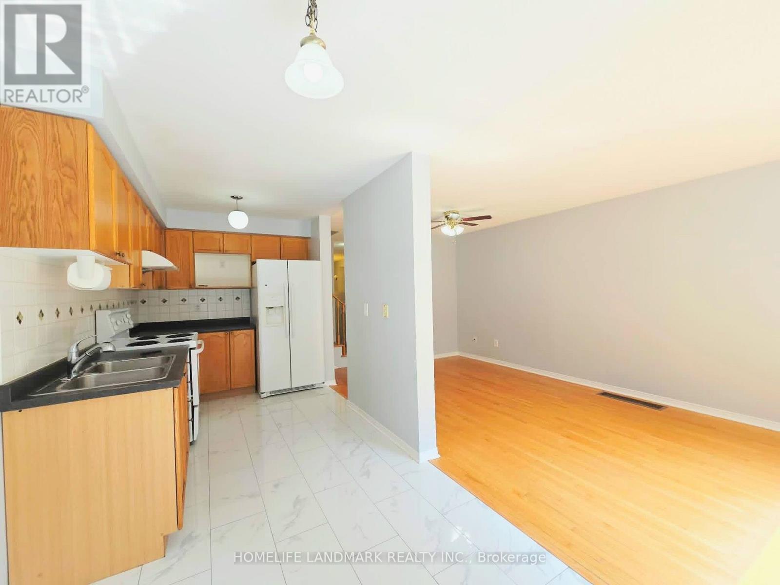 121 - 1480 Britannia Road W, Mississauga, Ontario L5V 2K4 - Photo 4 - W13739092