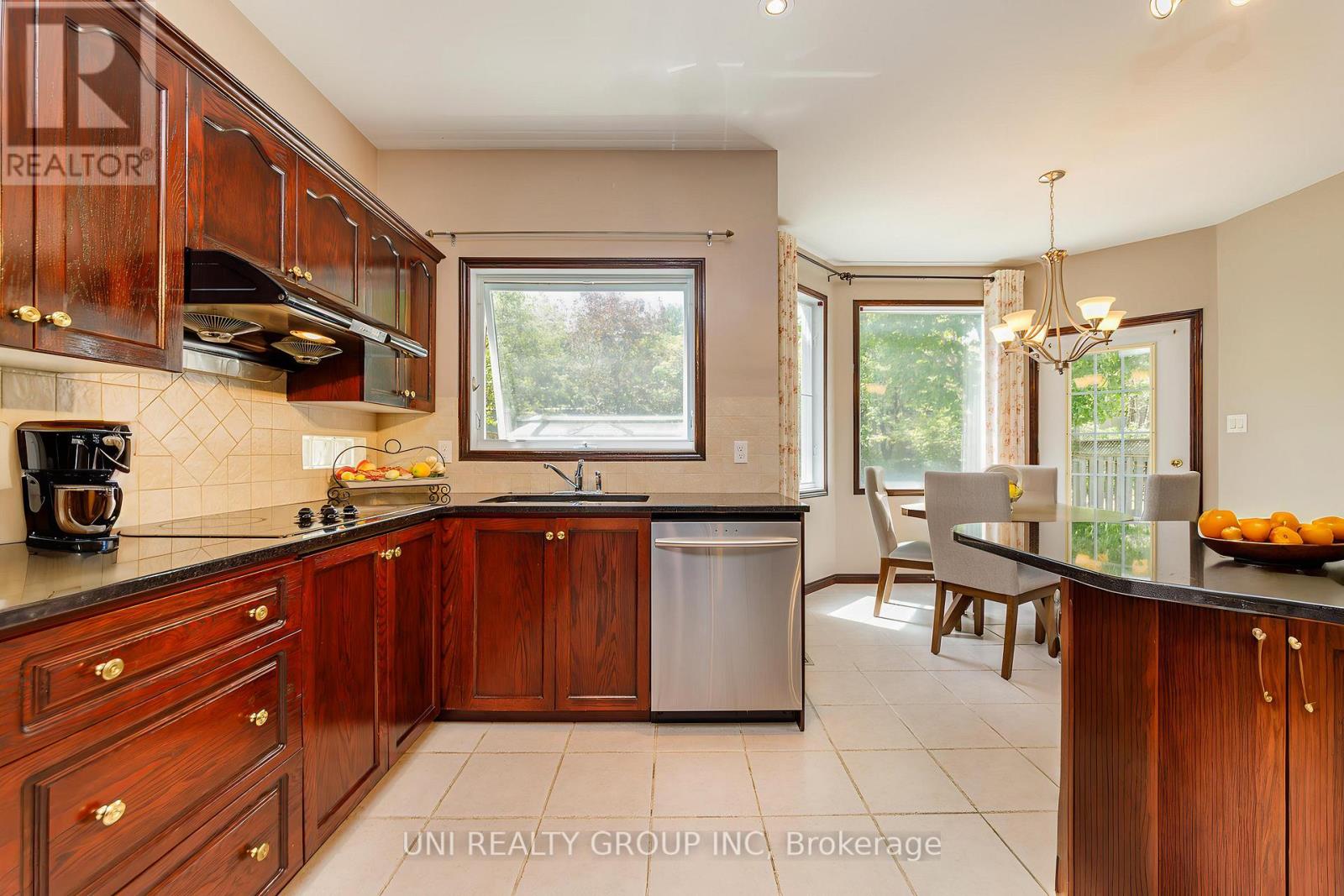 11 Langford Crescent, Ottawa, Ontario  K2K 2N4 - Photo 13 - X13739402