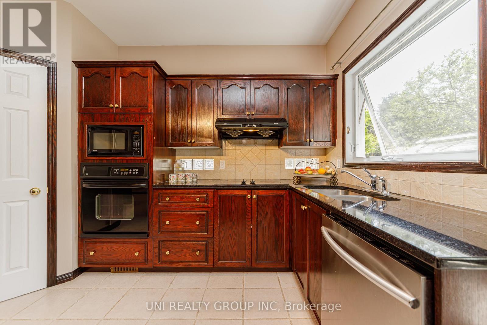 11 Langford Crescent, Ottawa, Ontario  K2K 2N4 - Photo 14 - X13739402