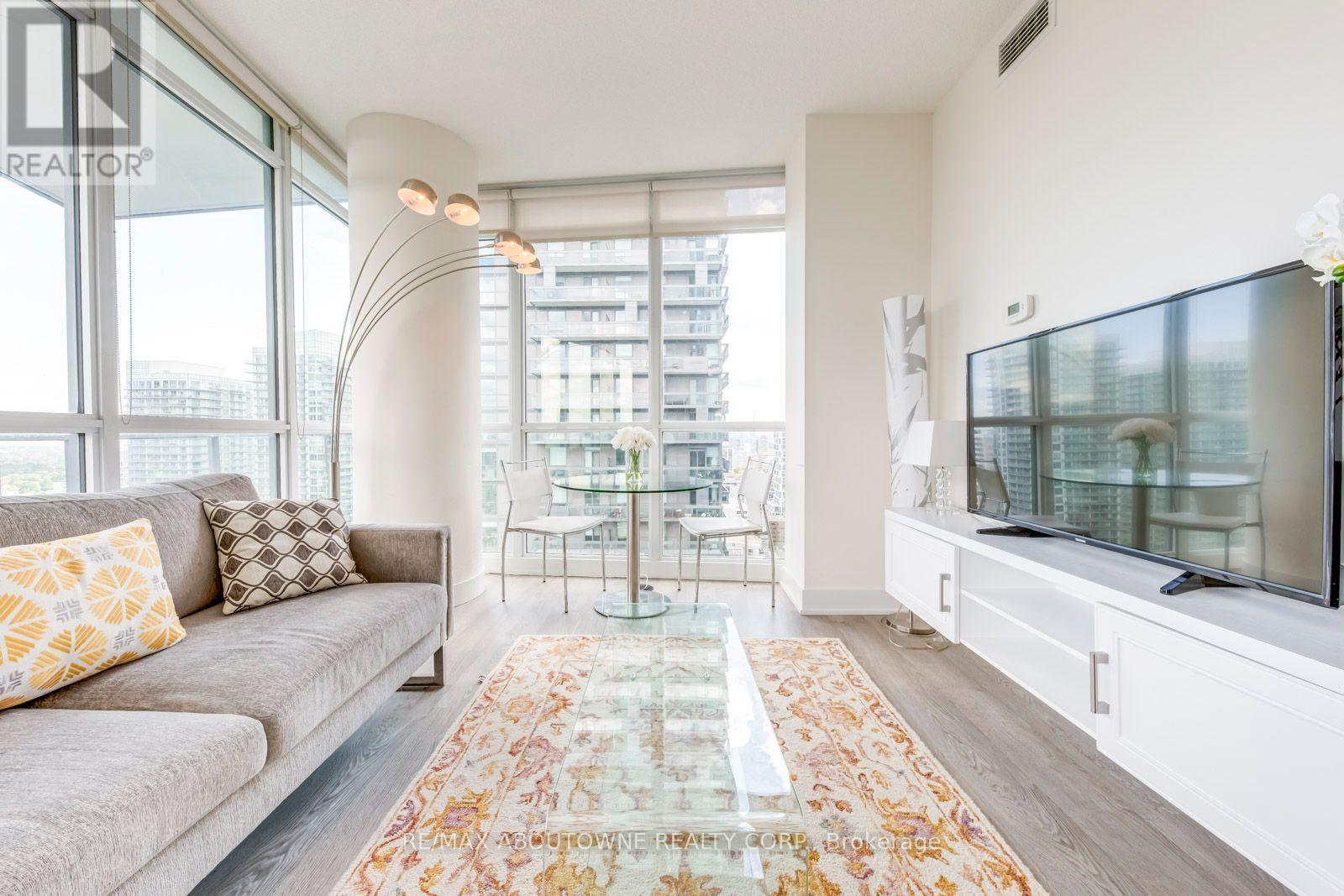 2810 - 30 Roehampton Avenue, Toronto, Ontario  M4P 1R2 - Photo 12 - C13739396