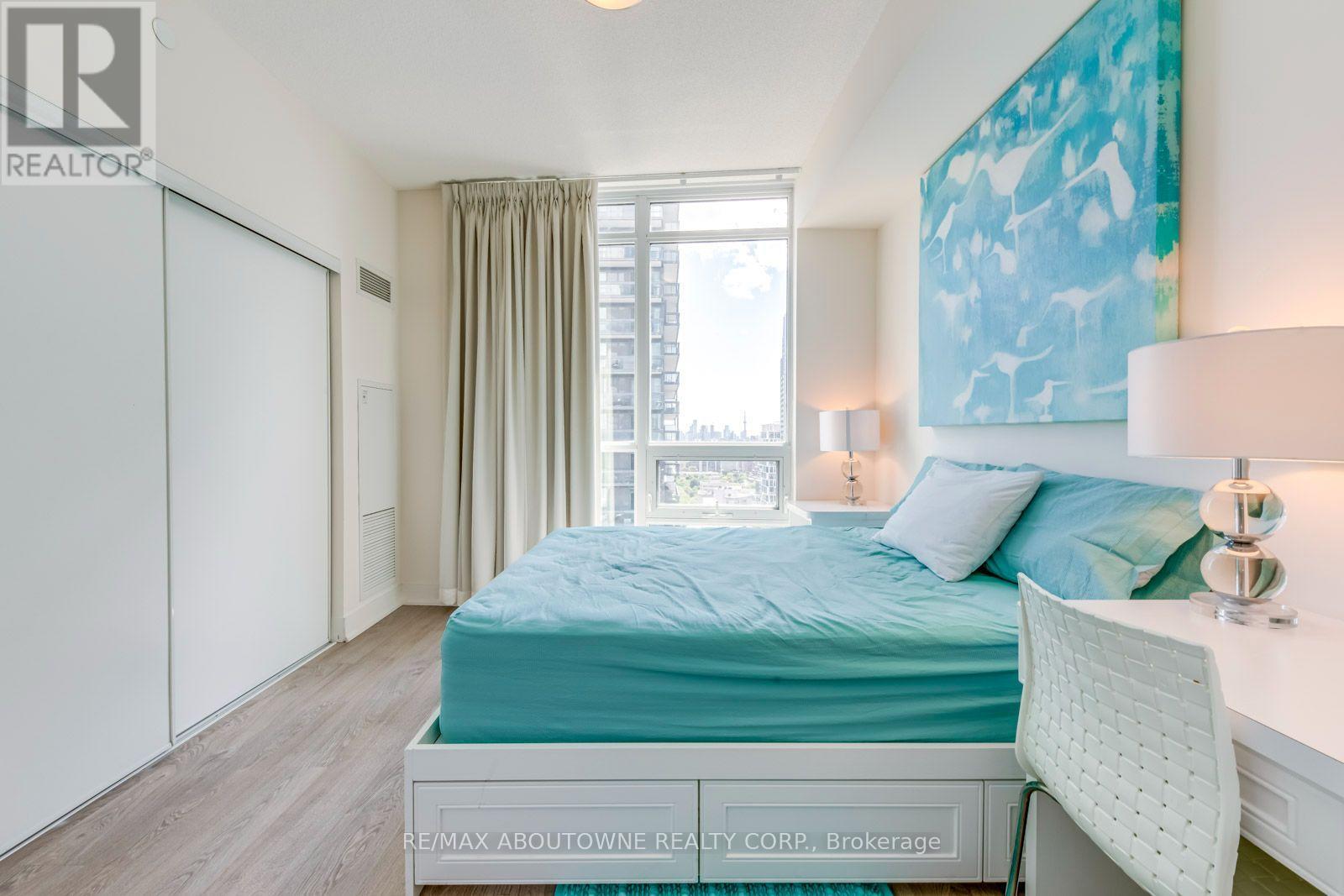 2810 - 30 Roehampton Avenue, Toronto, Ontario  M4P 1R2 - Photo 18 - C13739396