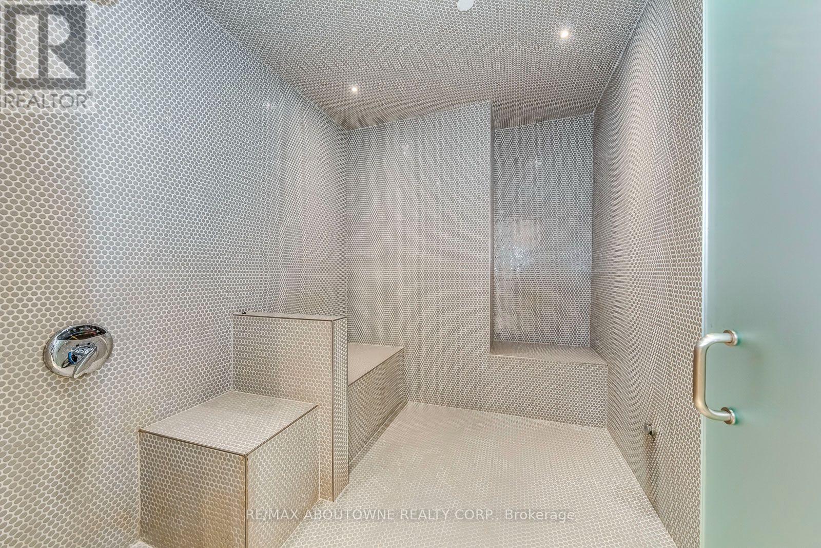 2810 - 30 Roehampton Avenue, Toronto, Ontario  M4P 1R2 - Photo 31 - C13739396