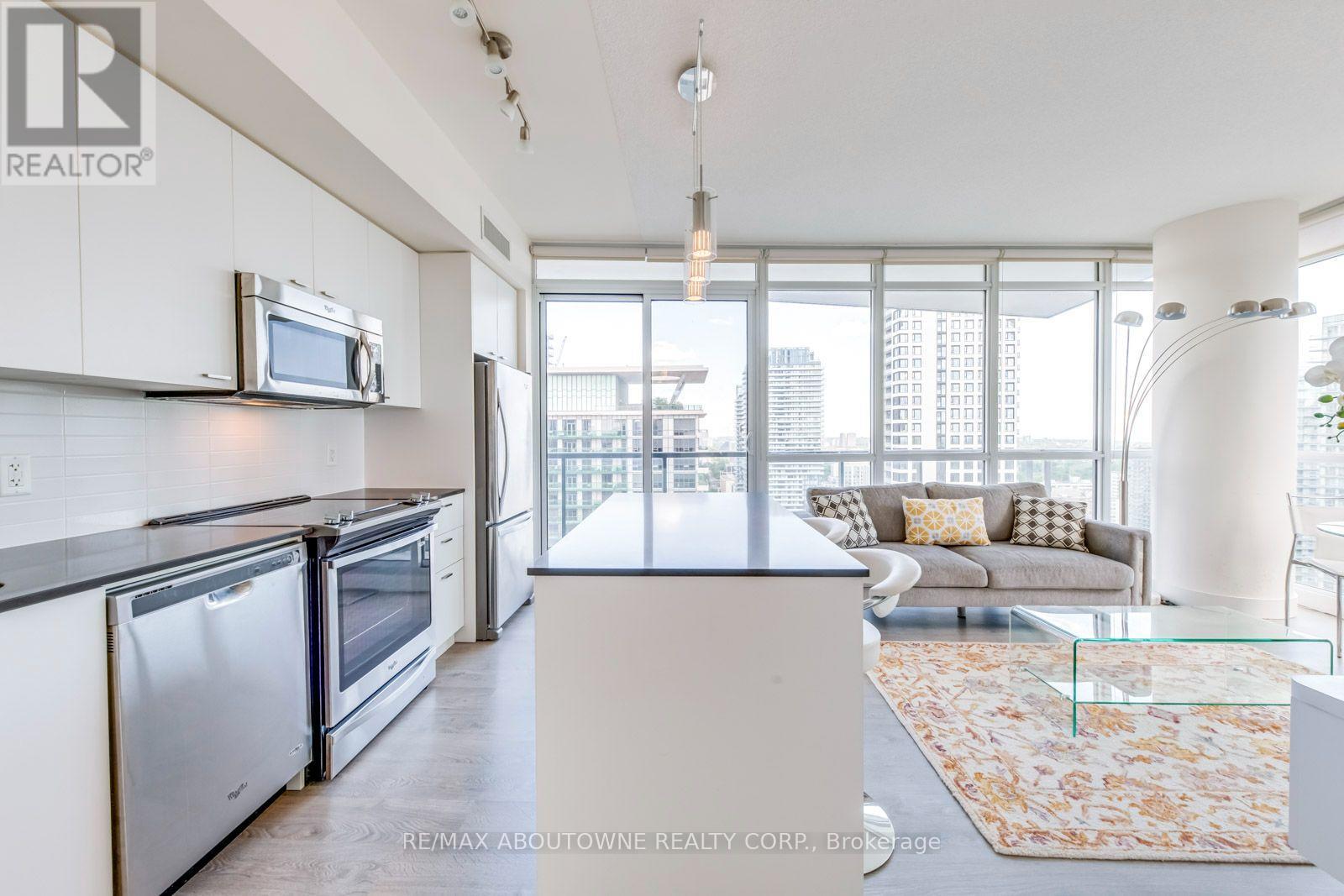 2810 - 30 Roehampton Avenue, Toronto, Ontario  M4P 1R2 - Photo 6 - C13739396