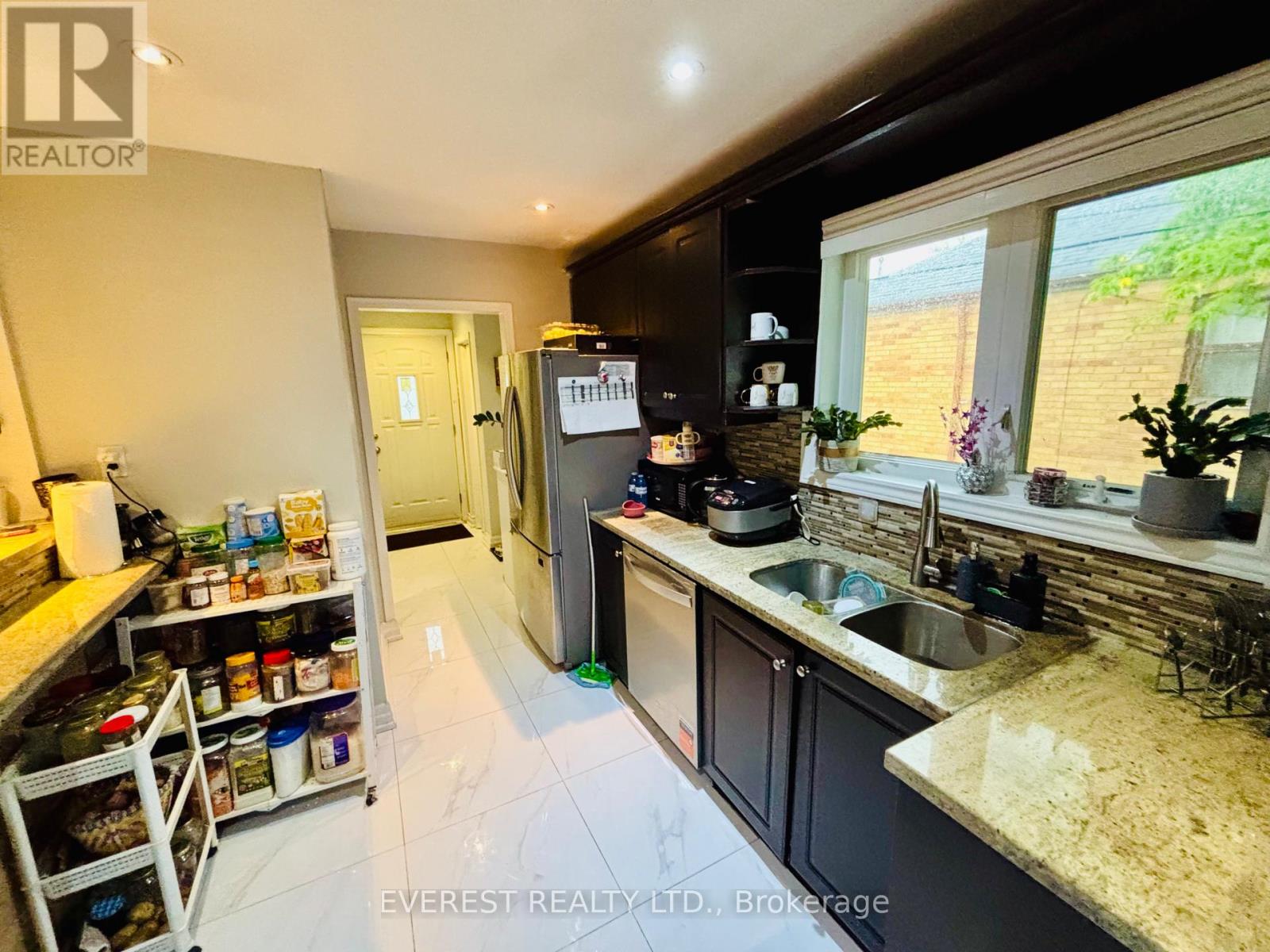 130 Portsdown Road, Toronto, Ontario  M1P 1V5 - Photo 7 - E13739394
