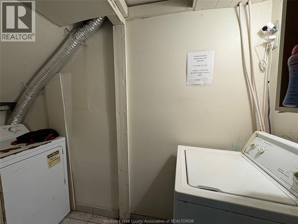 327 Curry, Windsor, Ontario  N9B 2B6 - Photo 13 - 26021449