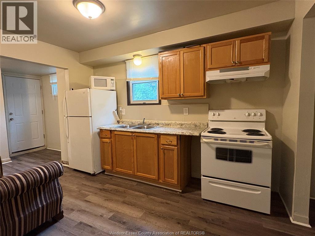 327 Curry, Windsor, Ontario  N9B 2B6 - Photo 5 - 26021449