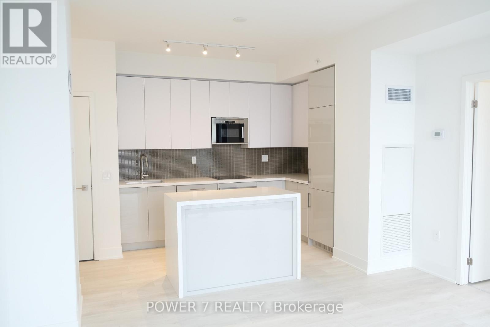 1002 - 2908 Highway 7 Road, Vaughan, Ontario  L4K 0K5 - Photo 5 - N13739366