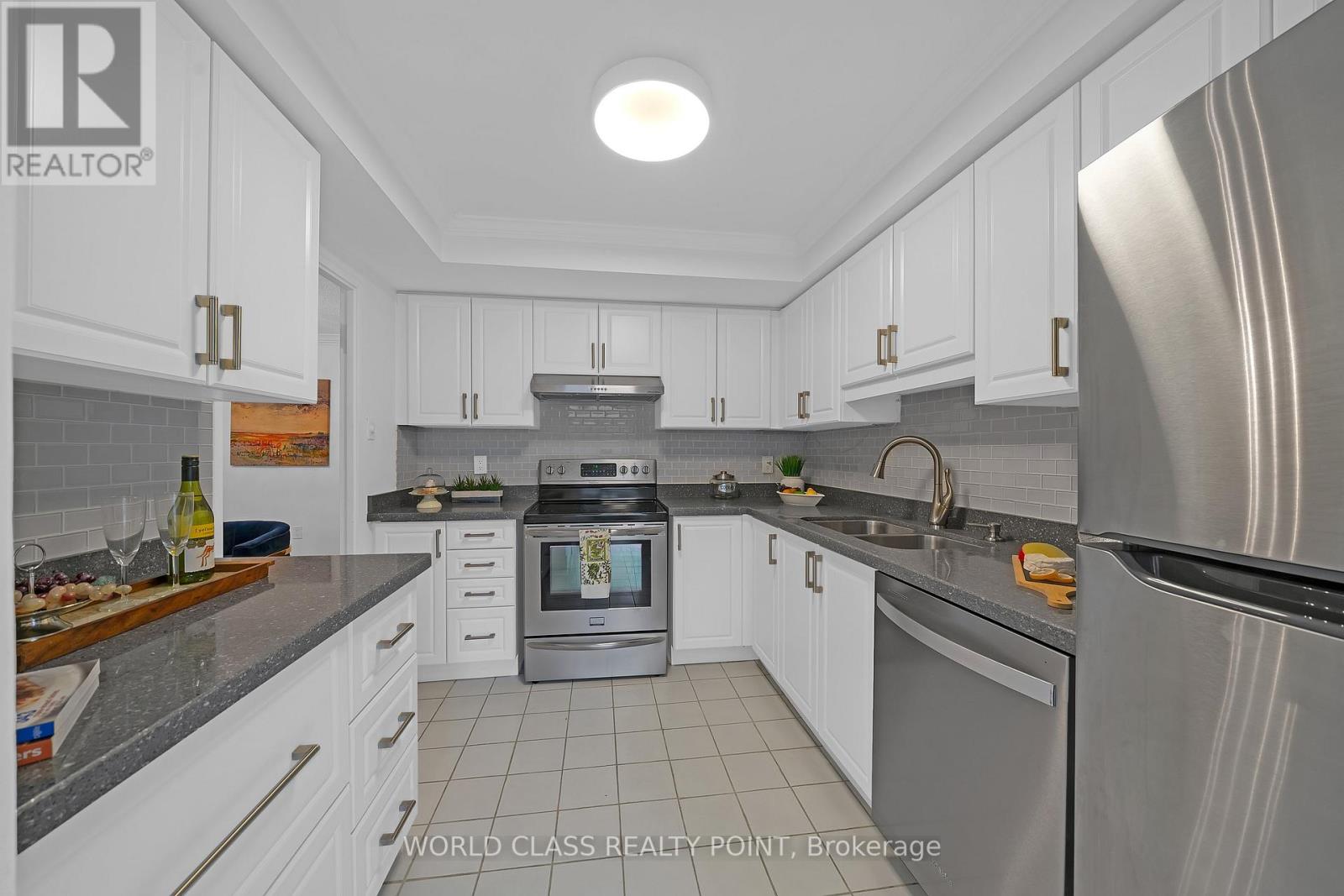 201 - 40 Harding Boulevard W, Richmond Hill, Ontario  L4C 9S5 - Photo 12 - N13739368