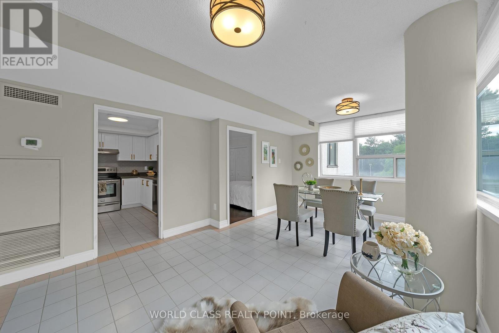 201 - 40 Harding Boulevard W, Richmond Hill, Ontario  L4C 9S5 - Photo 16 - N13739368