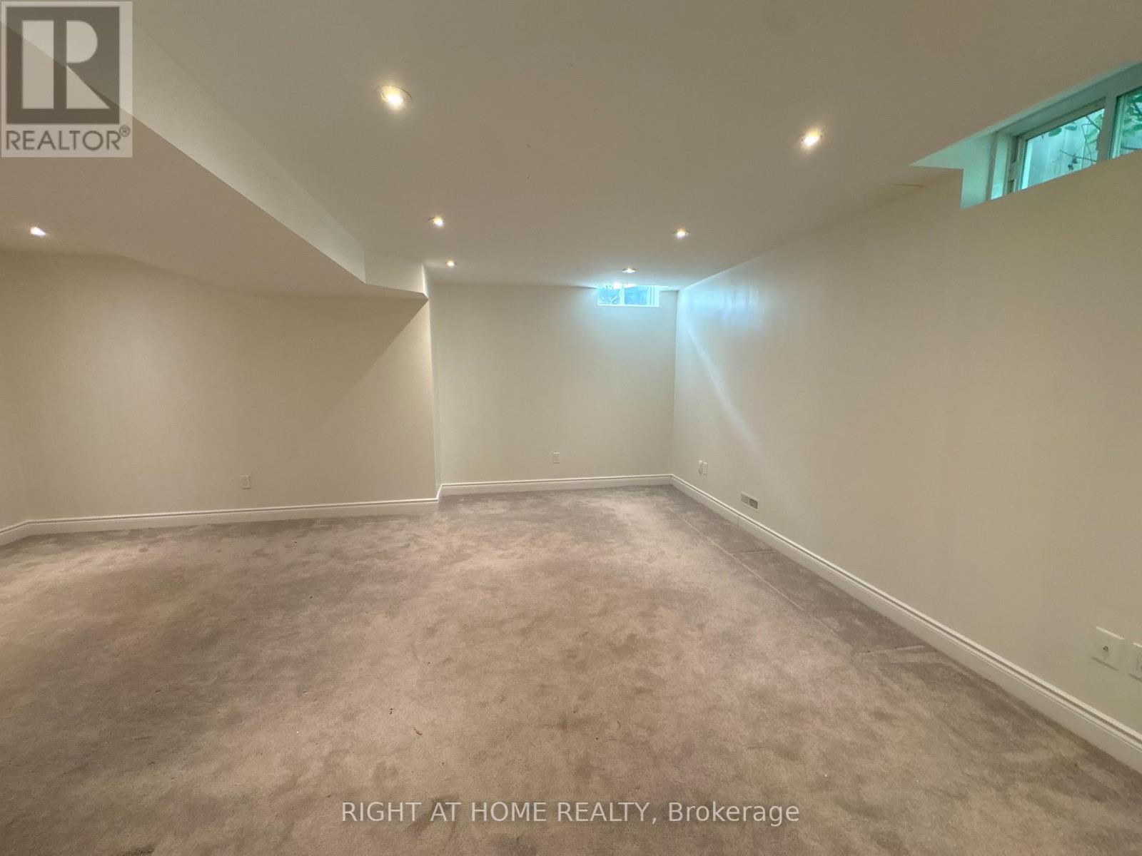 4029 Alexan Crescent, Burlington, Ontario  L7M 5A8 - Photo 13 - W13739376