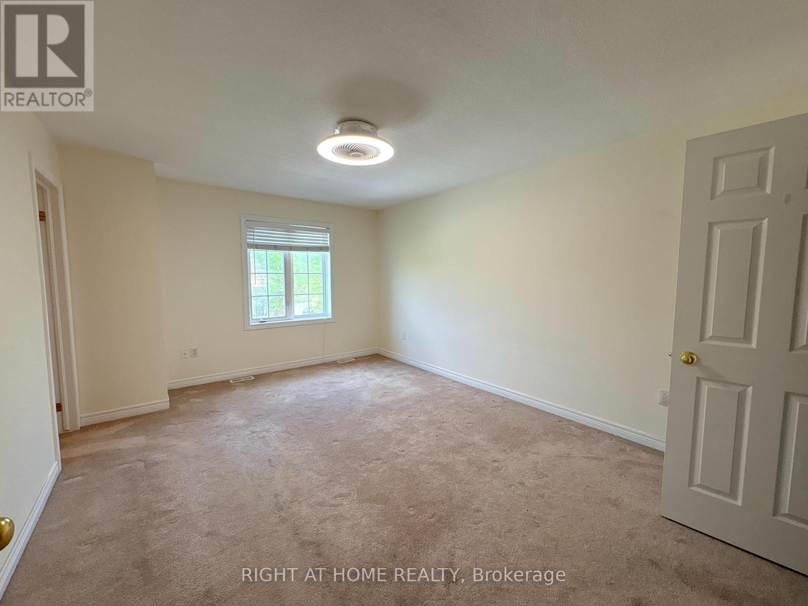 4029 Alexan Crescent, Burlington, Ontario  L7M 5A8 - Photo 7 - W13739376