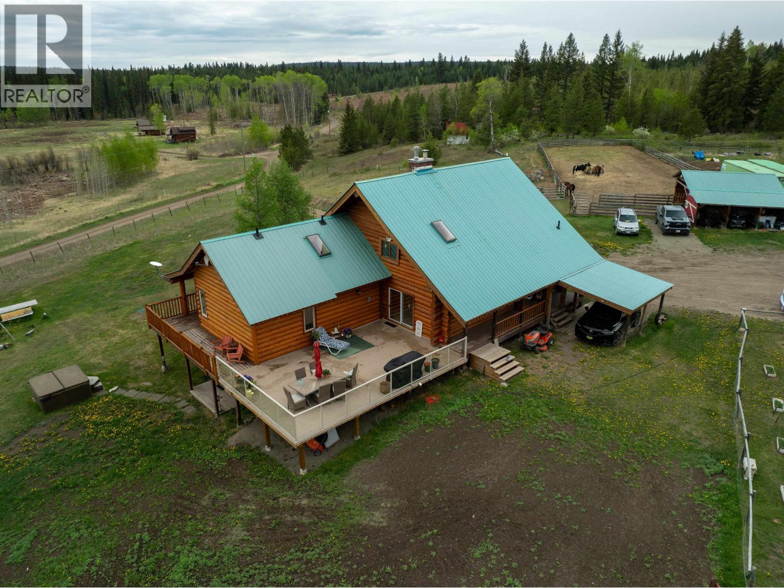 3711 Whitehorse Lake Road, Lac La Hache, British Columbia  V0K 1T0 - Photo 3 - R3161054