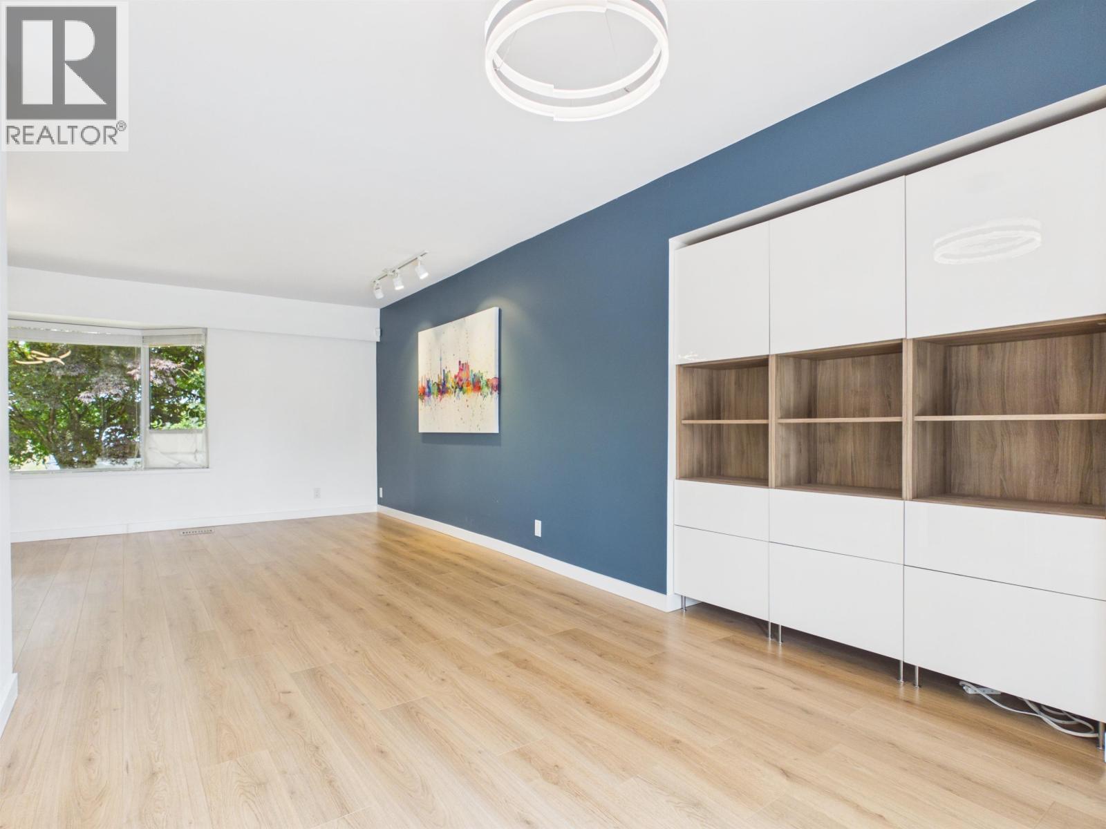 7940 Burnlake Drive, Burnaby, British Columbia  V5A 2G4 - Photo 5 - R3160740