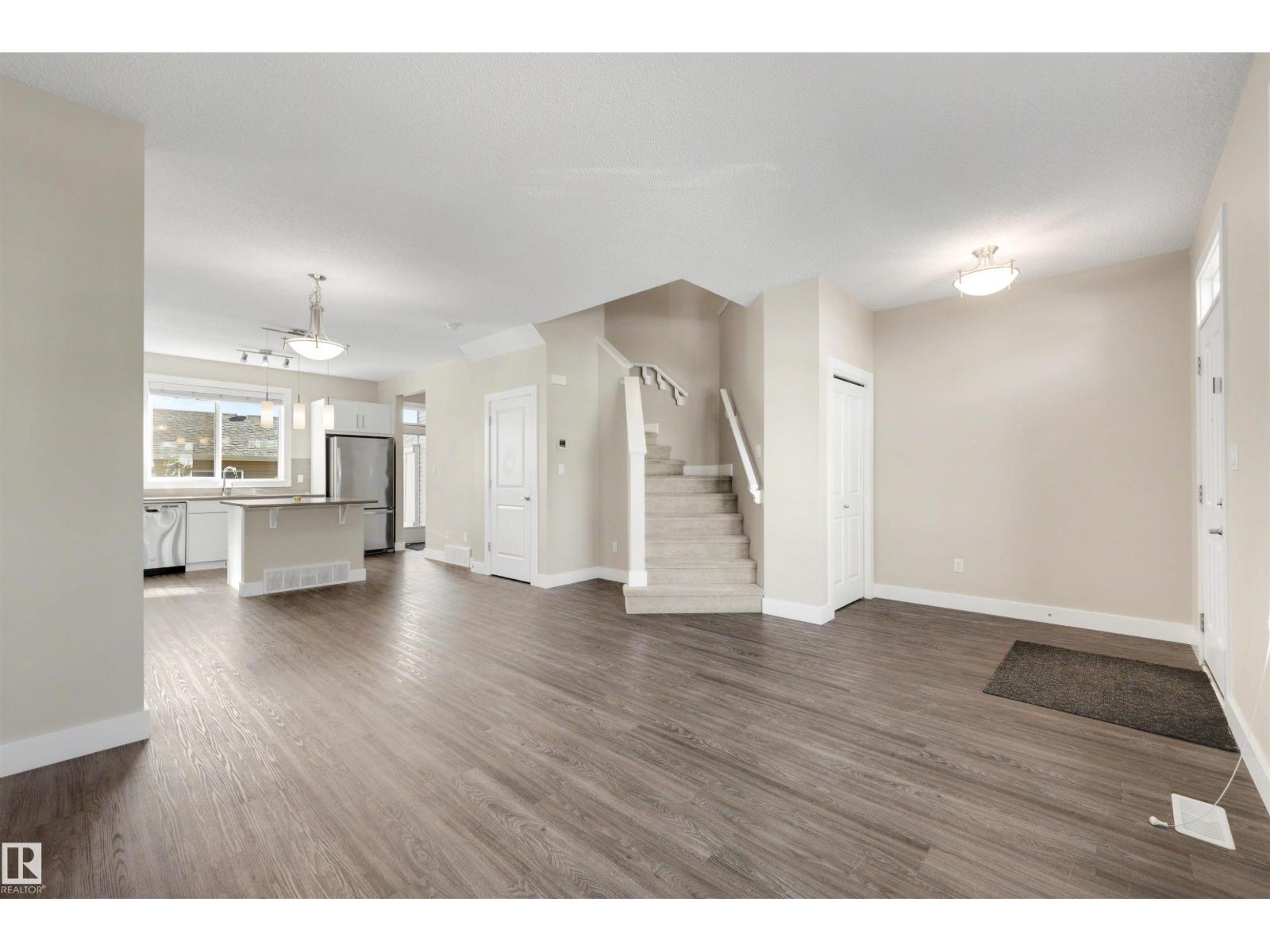 2125 24 St Nw, Edmonton, Alberta  T6T 0Y4 - Photo 5 - E4506746