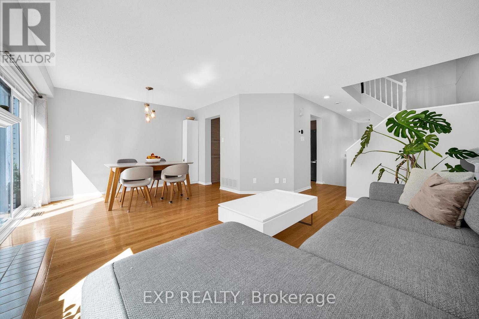 34 Stonebriar Drive, Ottawa, Ontario  K2G 5X9 - Photo 6 - X13739408