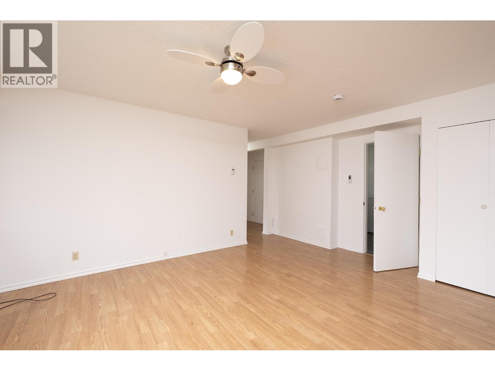 1214 Carole Place, Gibsons, British Columbia  V0N 1V4 - Photo 15 - R3161164
