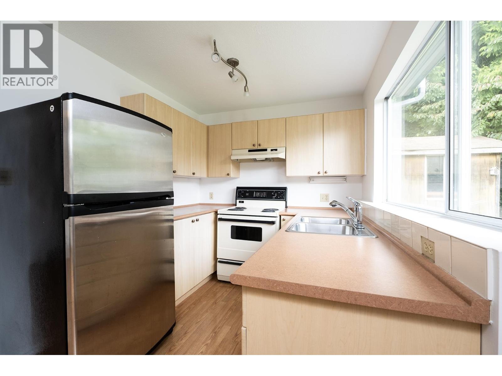 1214 Carole Place, Gibsons, British Columbia  V0N 1V4 - Photo 18 - R3161164