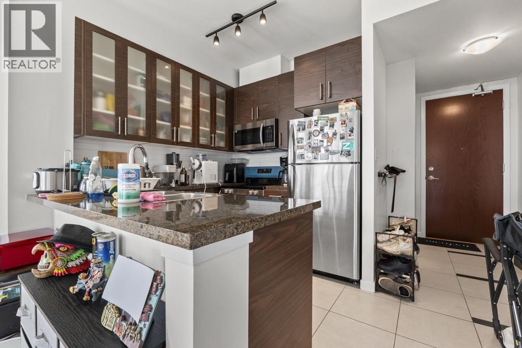 2501 2355 Madison Avenue, Burnaby, British Columbia  V5C 0B3 - Photo 2 - R3160526