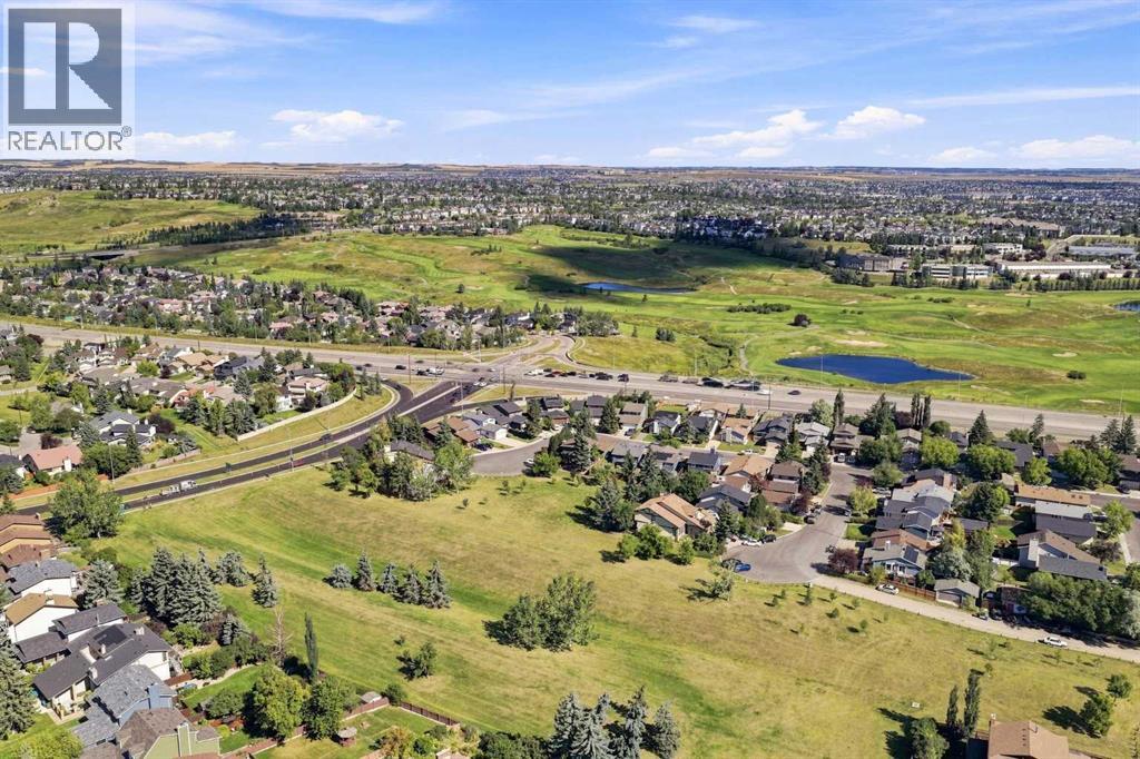167 Bernard Way NW, Calgary, Alberta  T3K 2E8 - Photo 6 - A2339848