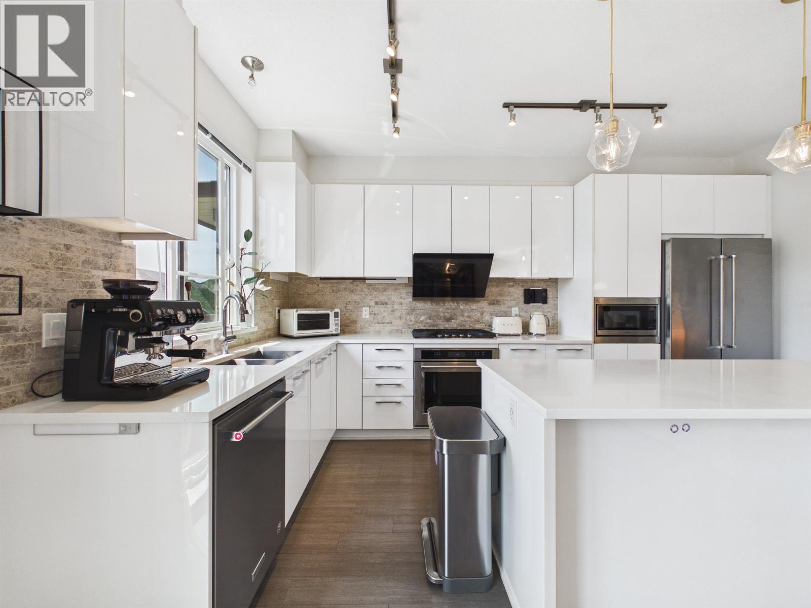 50 3500 Burke Village Prm, Coquitlam, British Columbia  V3E 0N2 - Photo 12 - R3147345