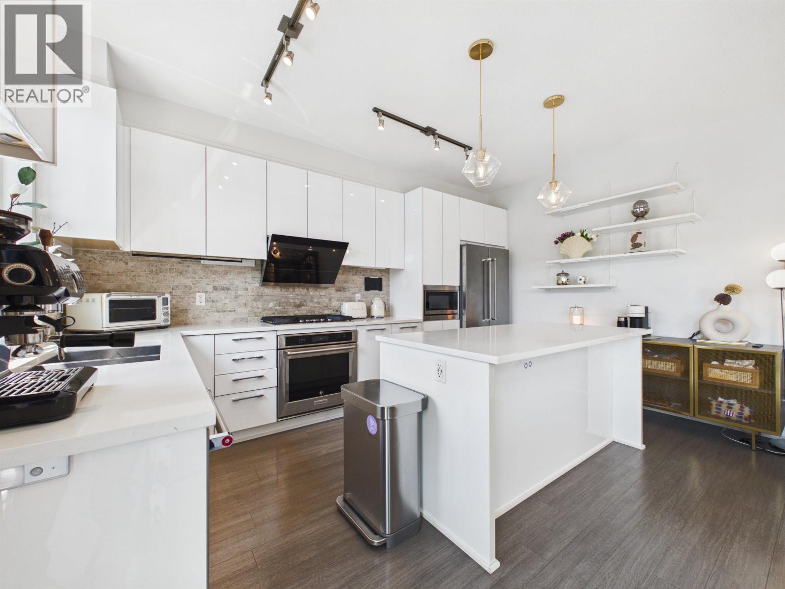 50 3500 Burke Village Prm, Coquitlam, British Columbia  V3E 0N2 - Photo 11 - R3147345