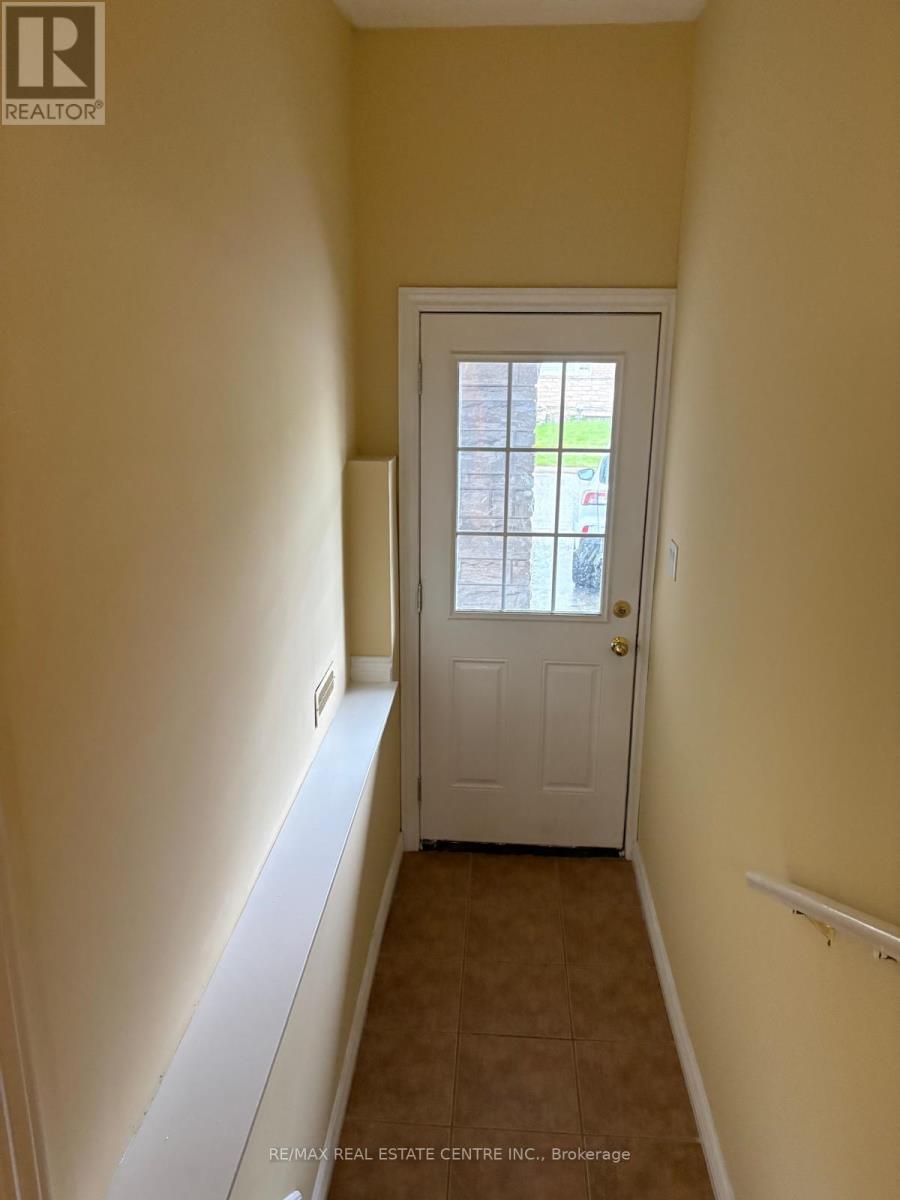 Bsmt - 21 Fahey Drive, Brampton, Ontario  L6Y 0N8 - Photo 2 - W13739432
