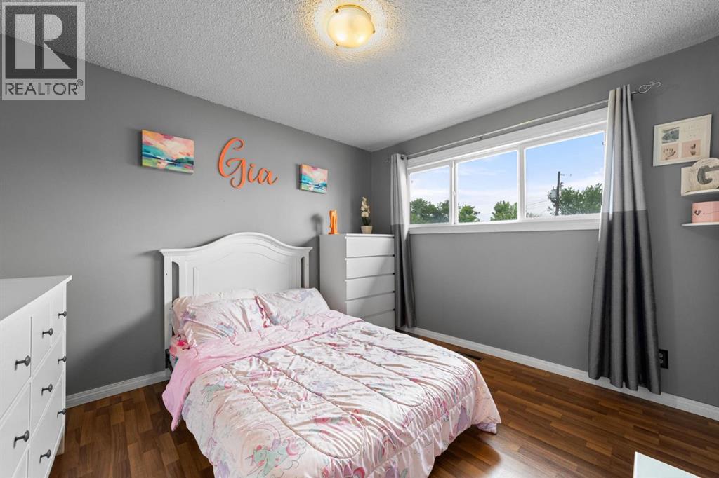 5221 42 Street, Camrose, Alberta  T4V 1A7 - Photo 14 - A2318737