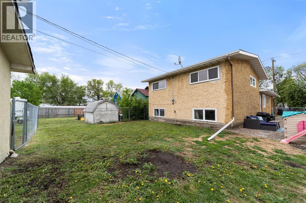 5221 42 Street, Camrose, Alberta  T4V 1A7 - Photo 28 - A2318737