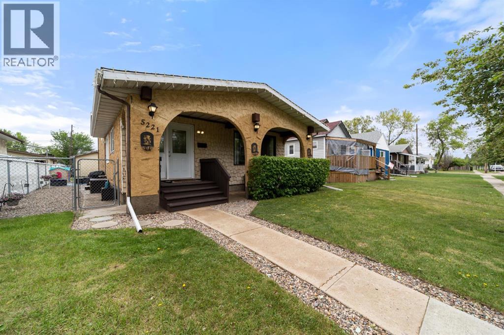 5221 42 Street, Camrose, Alberta  T4V 1A7 - Photo 36 - A2318737
