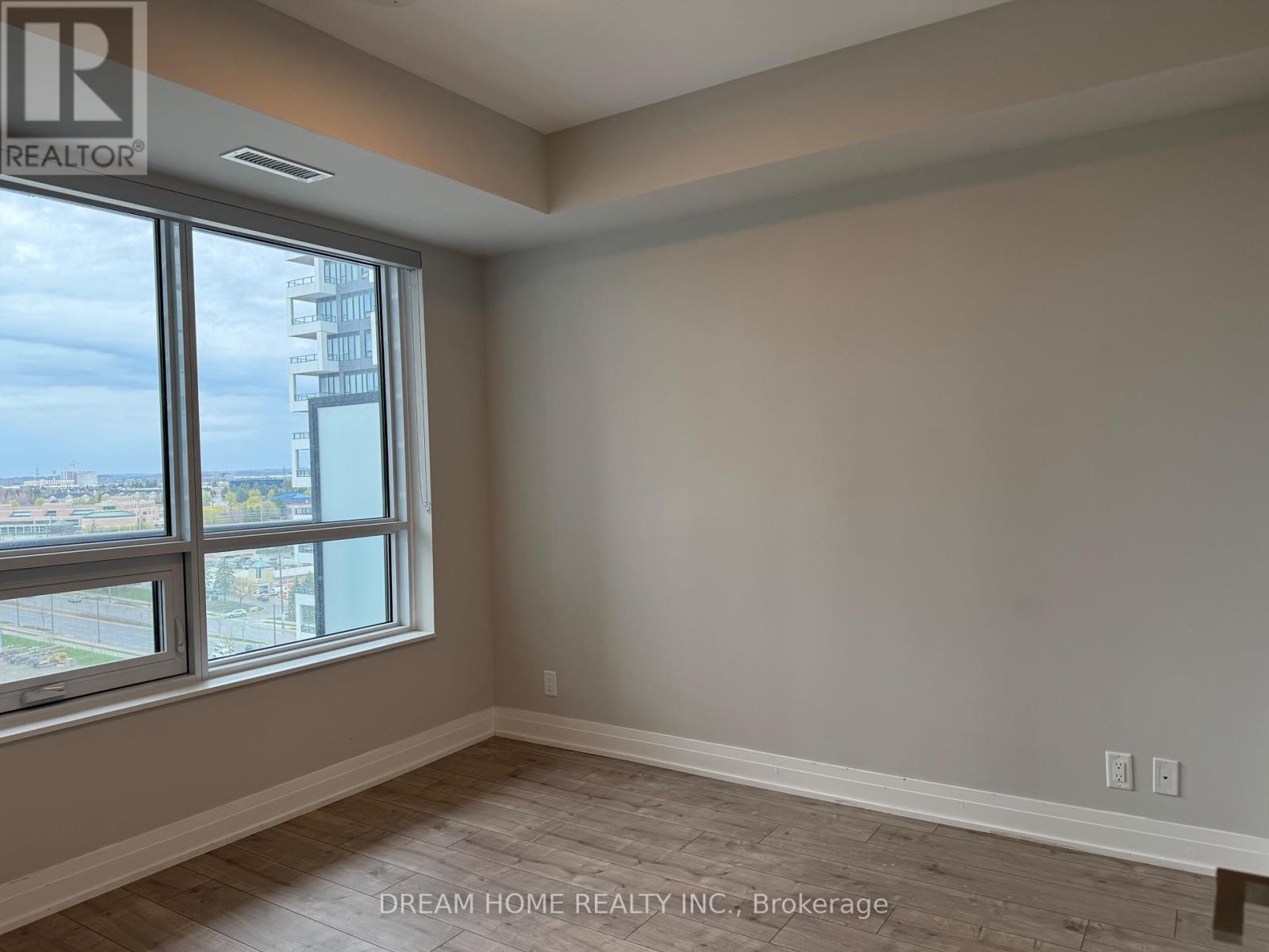 1506 - 18 Water Walk Drive, Markham, Ontario  L3R 6L5 - Photo 6 - N13739458