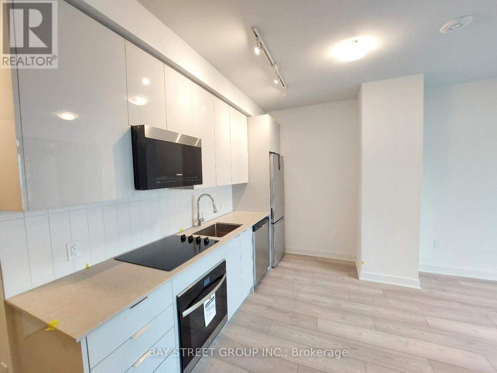 612 - 2920 Hwy 7, Vaughan, Ontario  L4K 0P4 - Photo 3 - N13739470