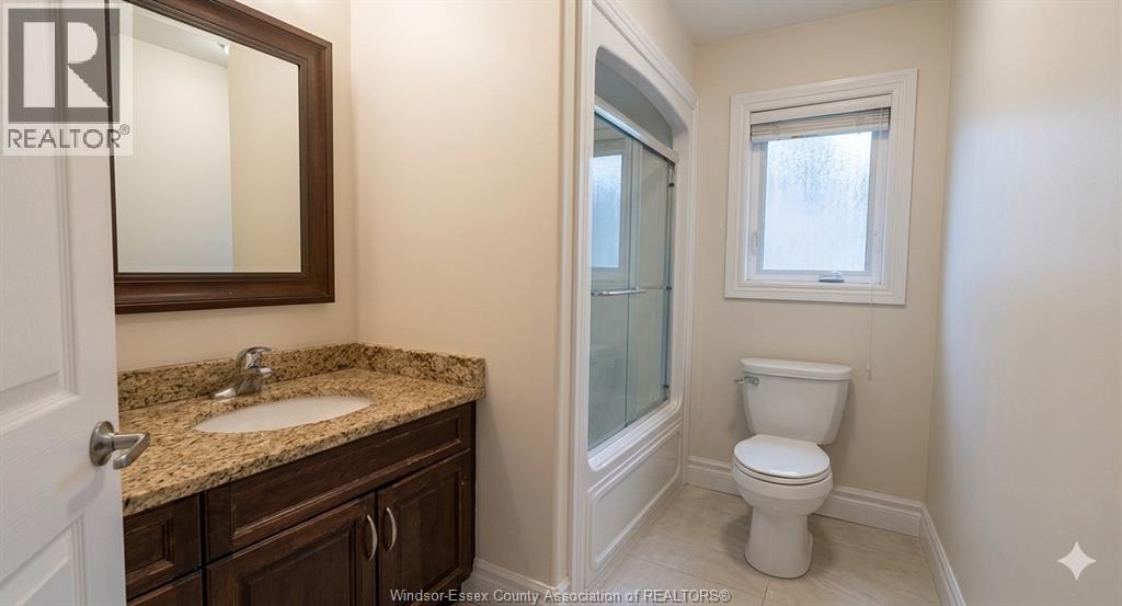 4033 Cosenza Street, Windsor, Ontario  N9G 0B2 - Photo 11 - 26021436