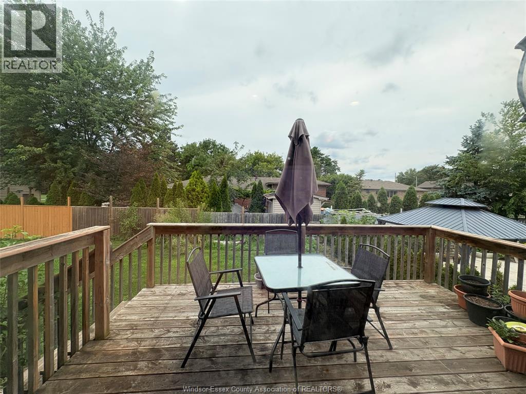 4033 Cosenza Street, Windsor, Ontario  N9G 0B2 - Photo 26 - 26021436