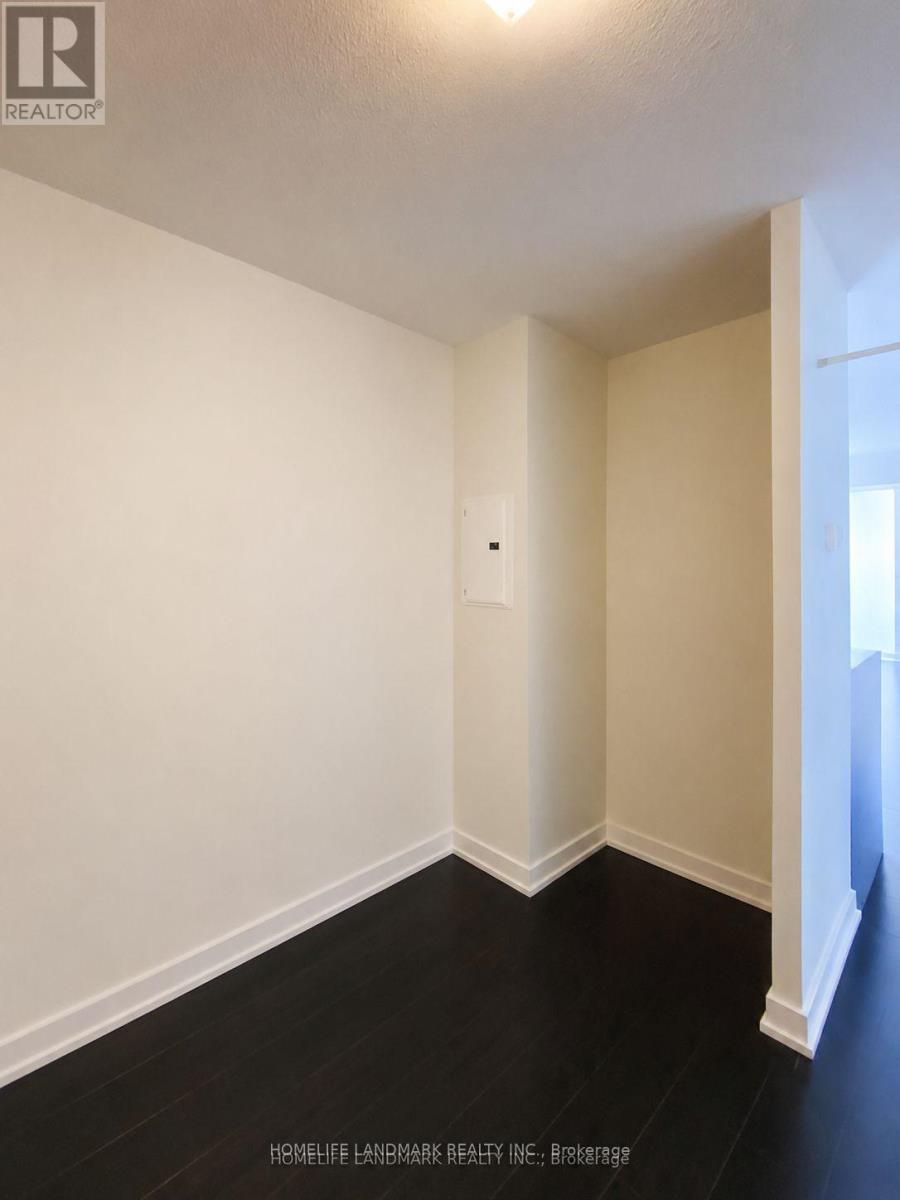 828 - 10 Capreol Court, Toronto, Ontario  M5V 4B3 - Photo 6 - C13739492