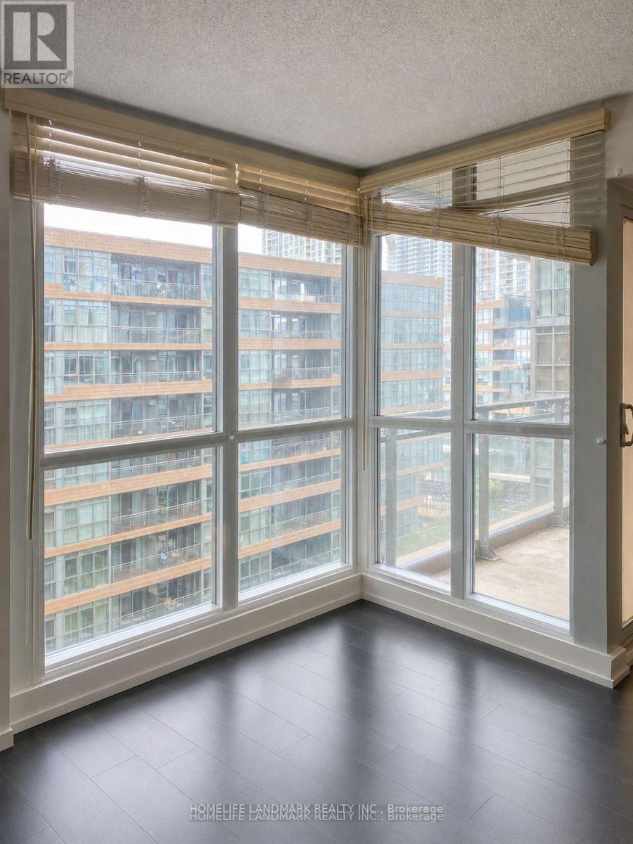 828 - 10 Capreol Court, Toronto, Ontario  M5V 4B3 - Photo 9 - C13739492