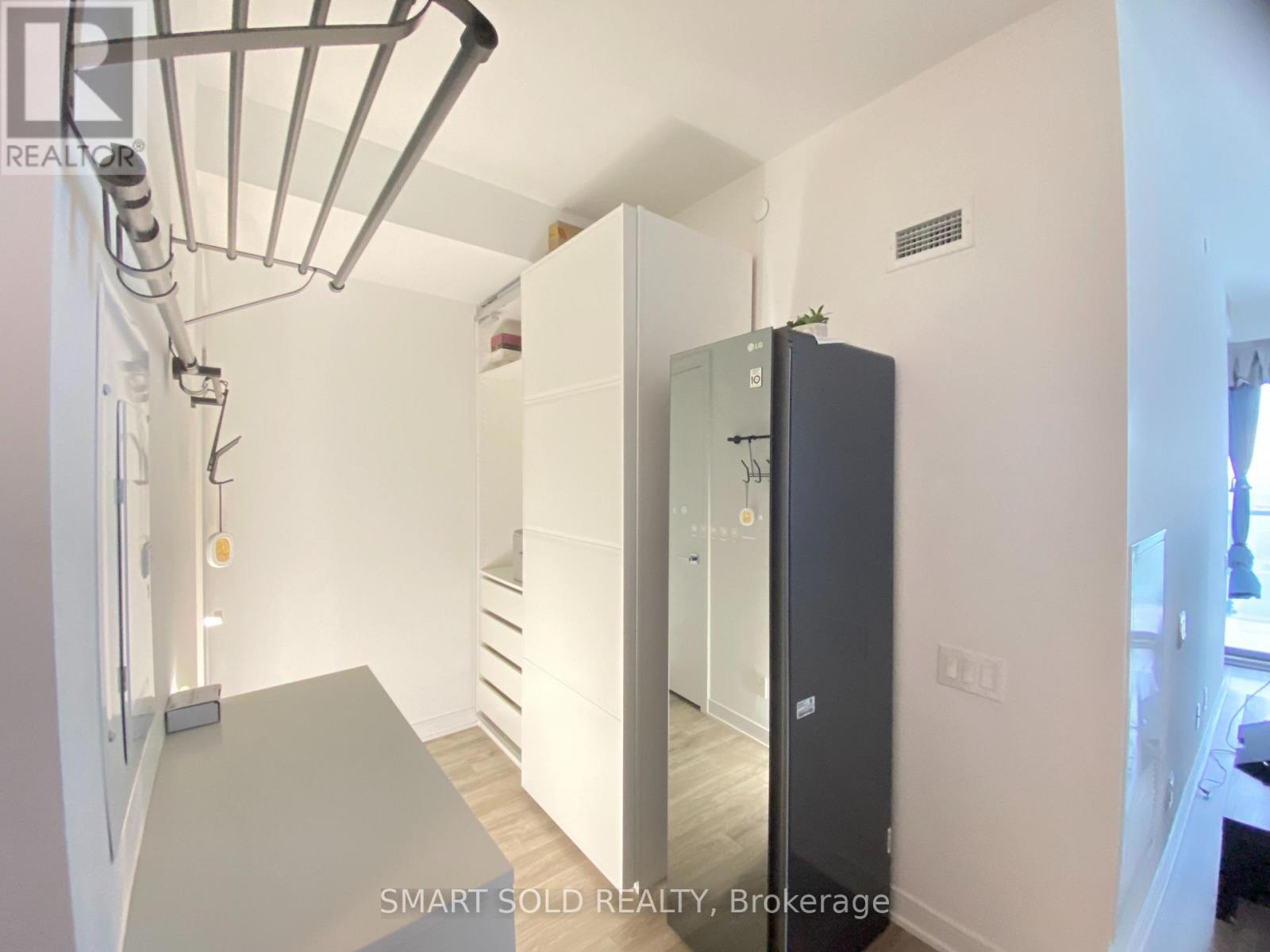 2506 - 57 St. Joseph Street, Toronto, Ontario  M5S 0C5 - Photo 17 - C13739500