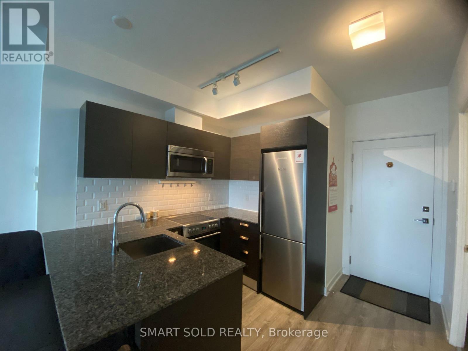 2506 - 57 St. Joseph Street, Toronto, Ontario  M5S 0C5 - Photo 3 - C13739500