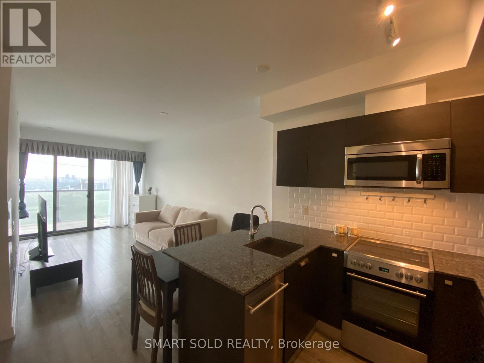 2506 - 57 St. Joseph Street, Toronto, Ontario  M5S 0C5 - Photo 4 - C13739500