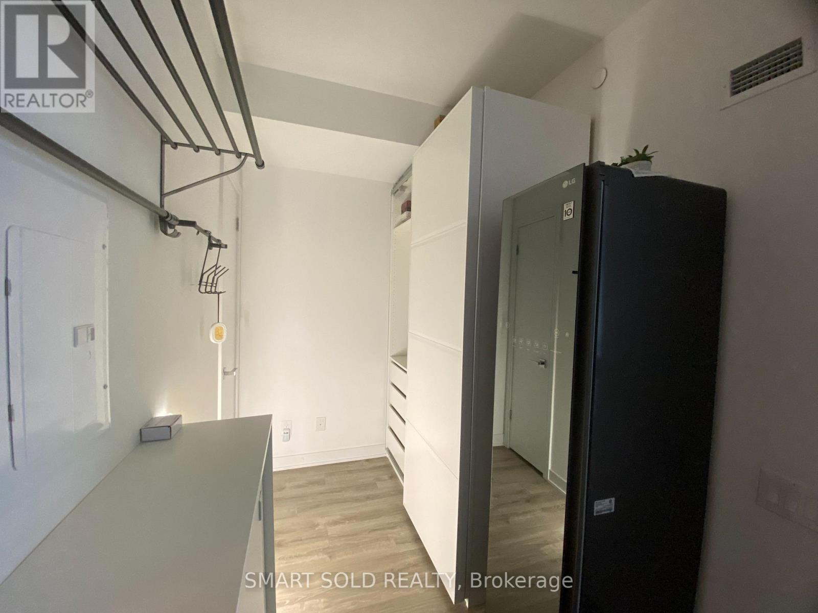2506 - 57 St. Joseph Street, Toronto, Ontario  M5S 0C5 - Photo 6 - C13739500