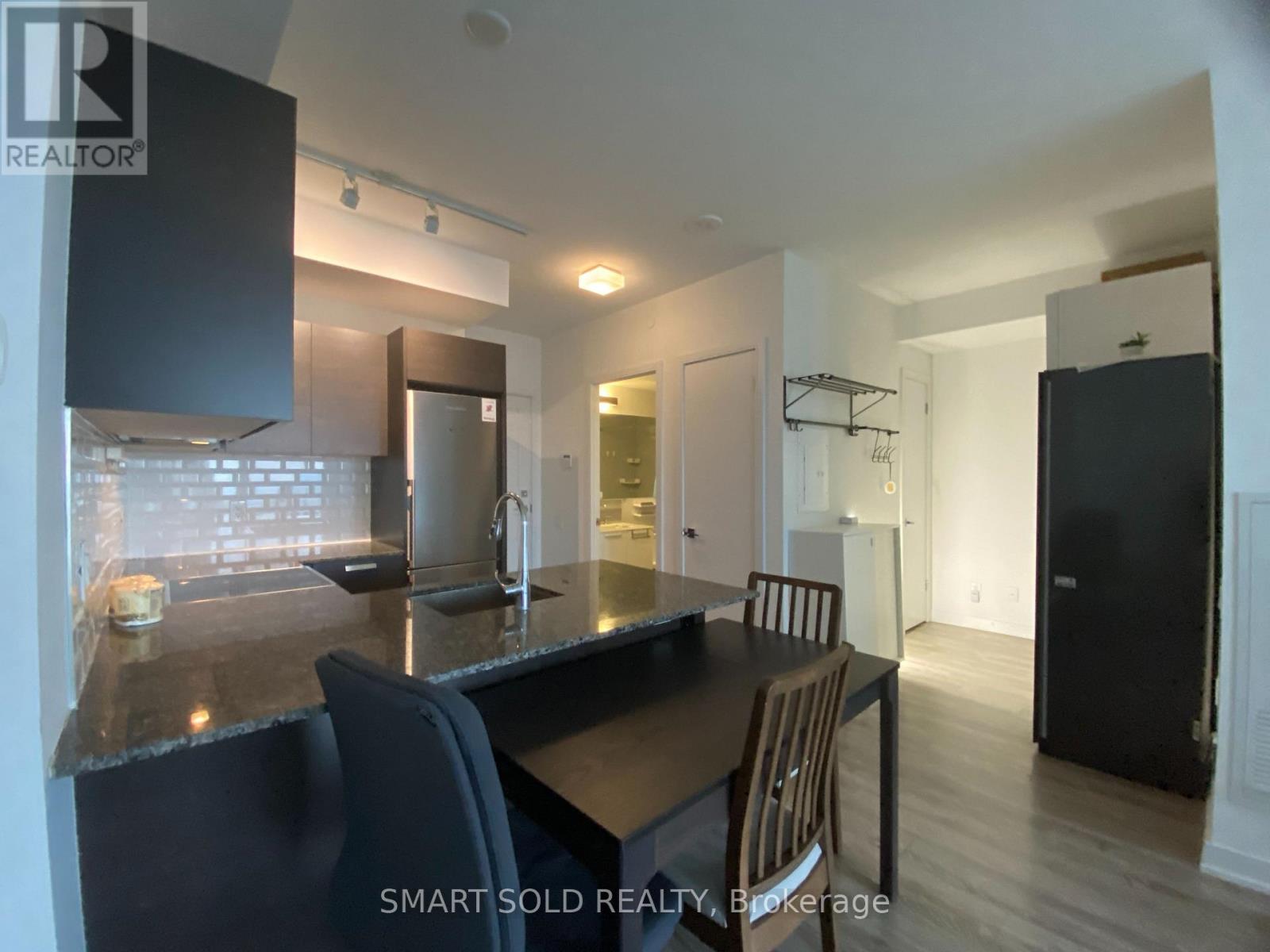 2506 - 57 St. Joseph Street, Toronto, Ontario  M5S 0C5 - Photo 8 - C13739500