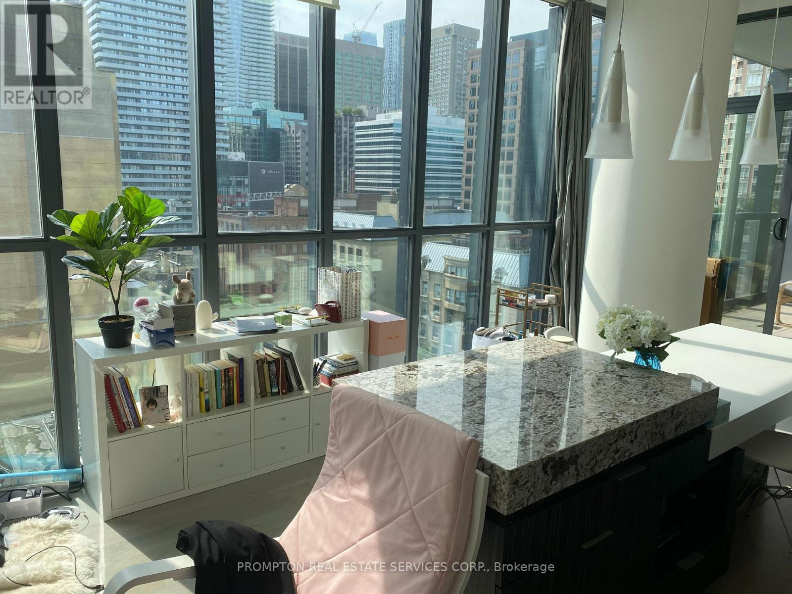 1004 - 101 Charles Street, Toronto, Ontario  M4Y 0A9 - Photo 2 - C13739532