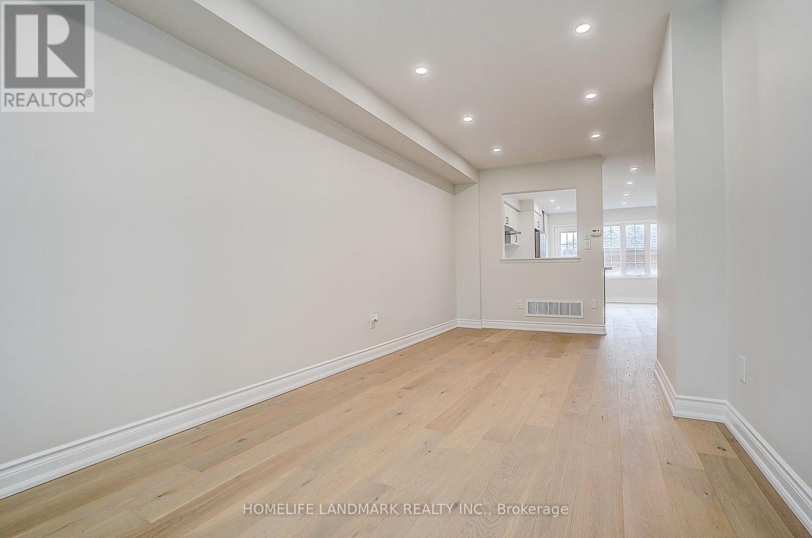 403 White's Hill Avenue, Markham, Ontario  L6B 0J5 - Photo 10 - N13739484