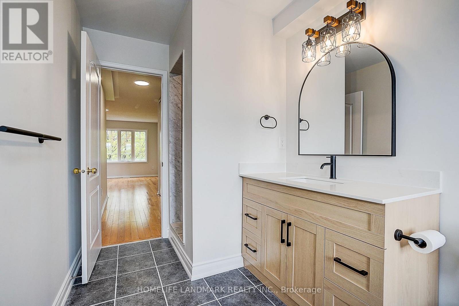 403 White's Hill Avenue, Markham, Ontario  L6B 0J5 - Photo 32 - N13739484