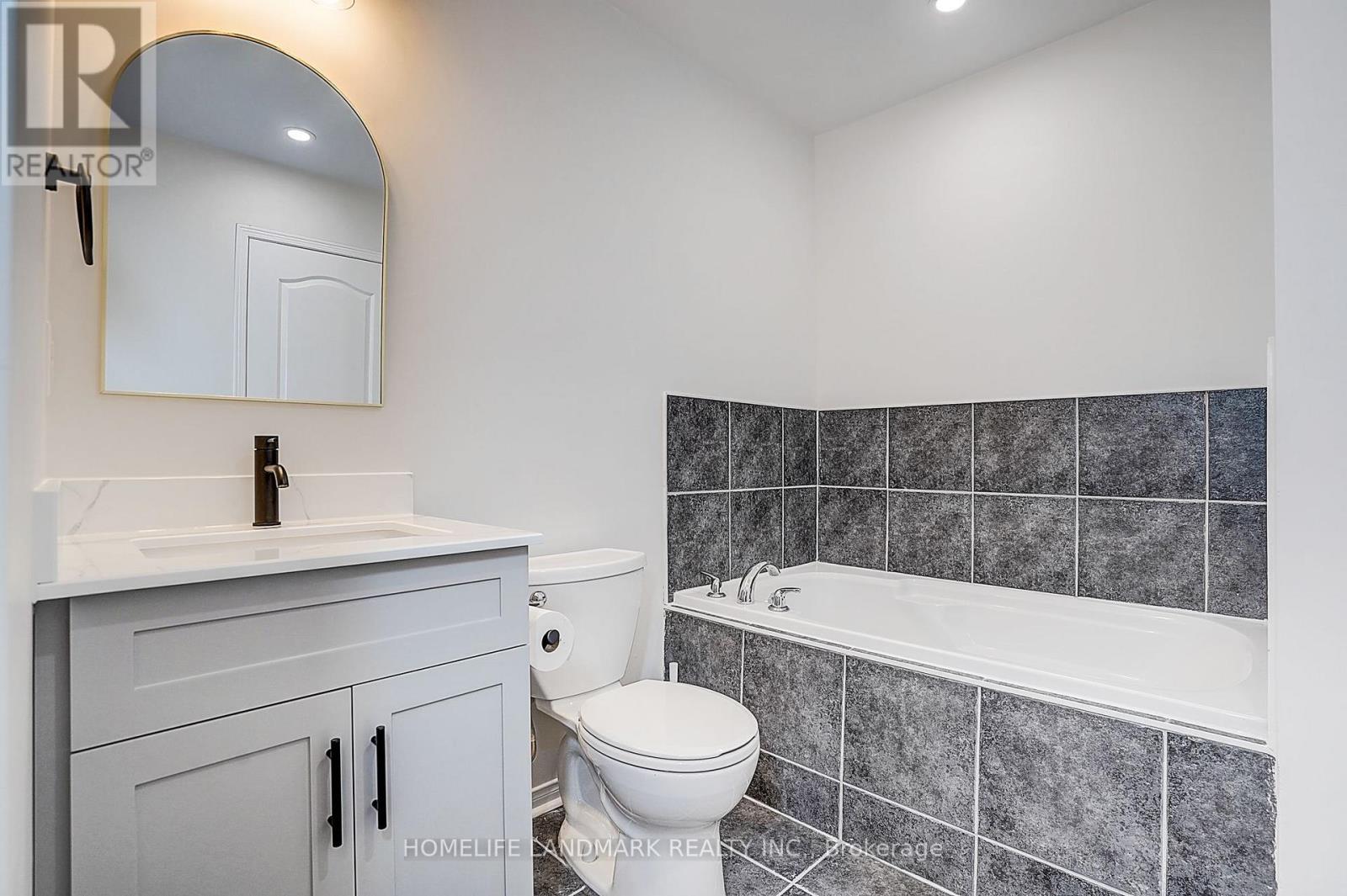 403 White's Hill Avenue, Markham, Ontario  L6B 0J5 - Photo 40 - N13739484