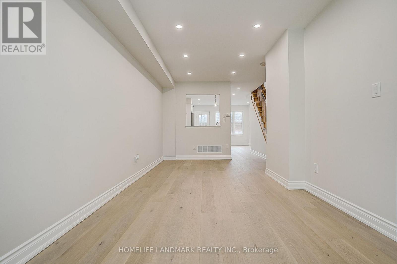 403 White's Hill Avenue, Markham, Ontario  L6B 0J5 - Photo 9 - N13739484