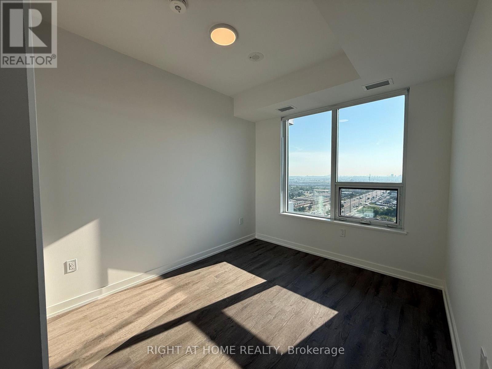 1609 - 21 MEADOWDALE ROAD, Vaughan, Ontario