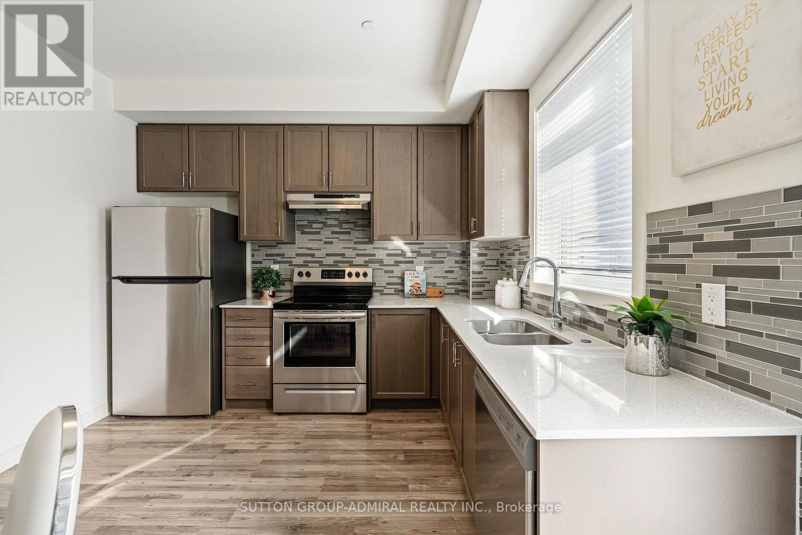 98 - 370d Red Maple Road, Richmond Hill, Ontario  L4C 6P5 - Photo 7 - N13739508