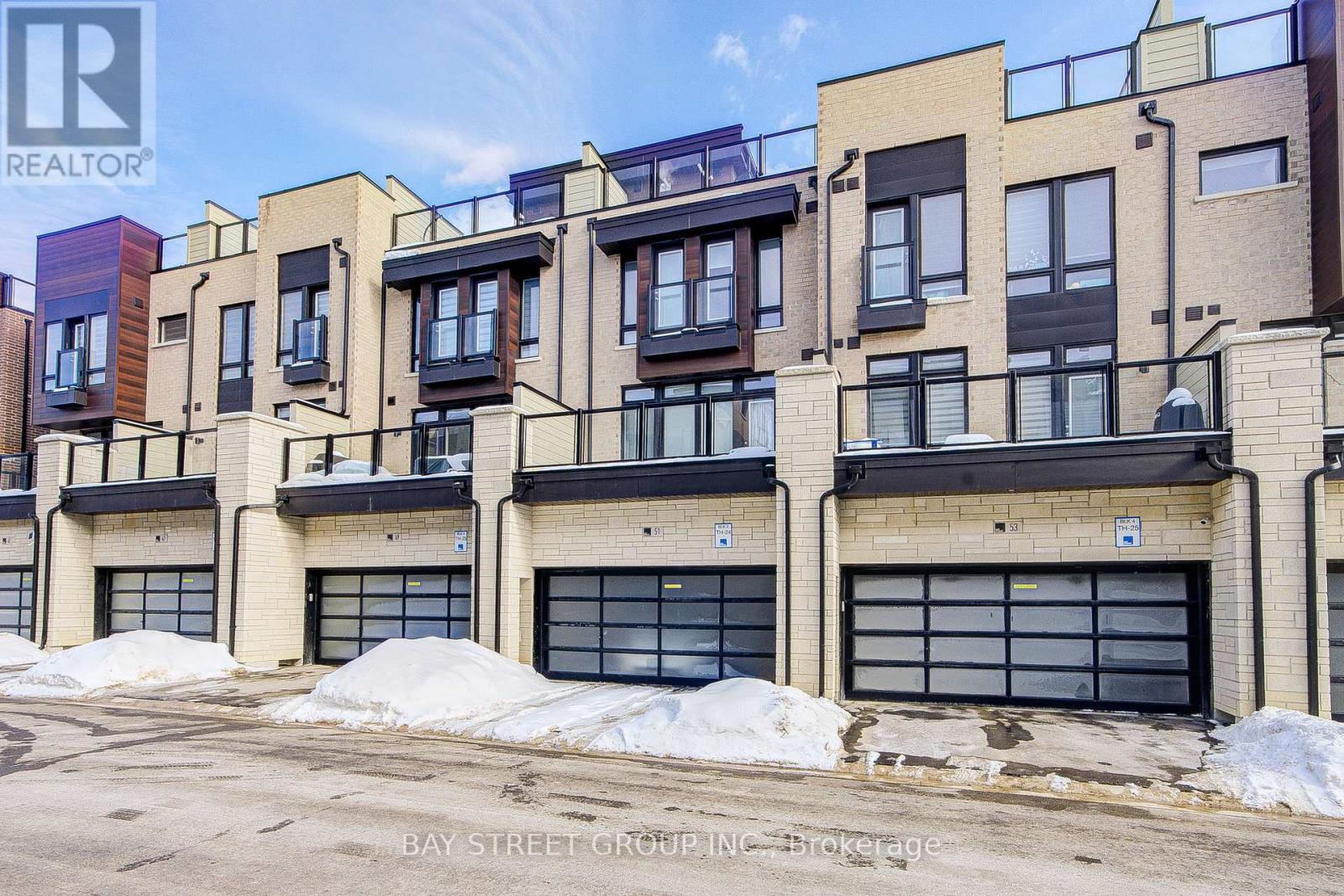 51 Credit Lane, Richmond Hill, Ontario  L4E 1G9 - Photo 4 - N13739536