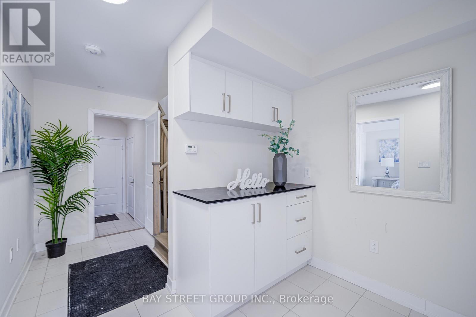 51 Credit Lane, Richmond Hill, Ontario  L4E 1G9 - Photo 6 - N13739536